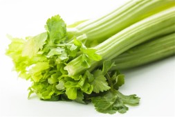 促进排便的第一蔬菜，芹菜清肠治疗便秘最好
