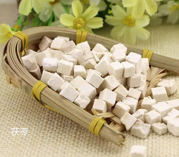 倍苓丸治男性遗精、女性白带多