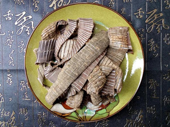 杜仲是强身健骨、补肝益肾、安胎的良药